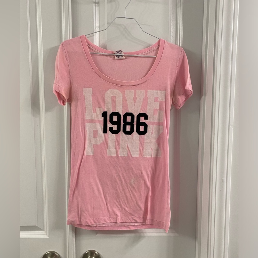 Love PINK Victoria’s Secret tee